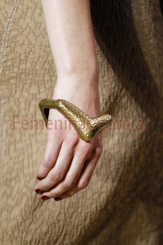Pulseras y anillos moda joyas 2012 Yves Saint Laurent d